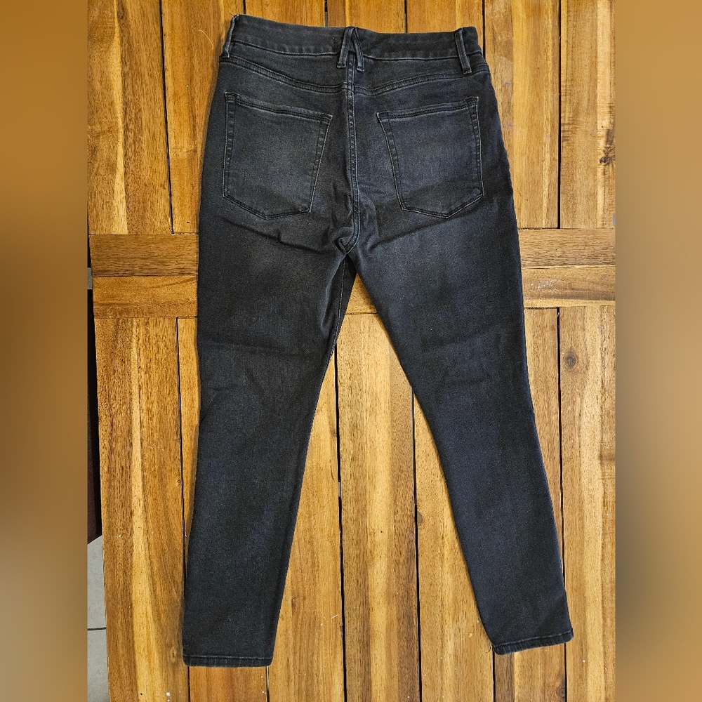 Good American Good Legs Crop Jeans - Size 12/31 - Picture 2 of 6